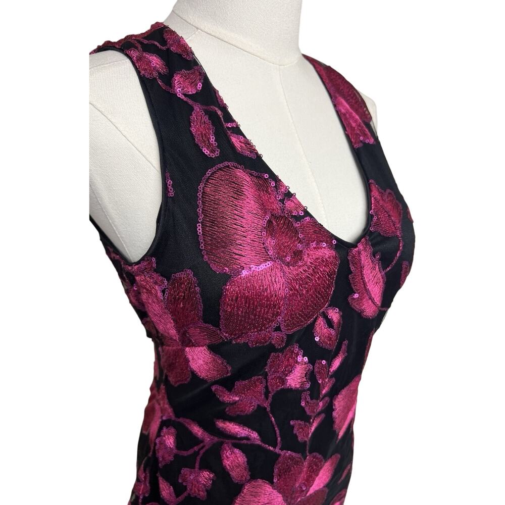 Guess Mini Dress Size 4 Fuschia Floral Sequins Embroidered Open Back Club Party - Picture 2 of 10